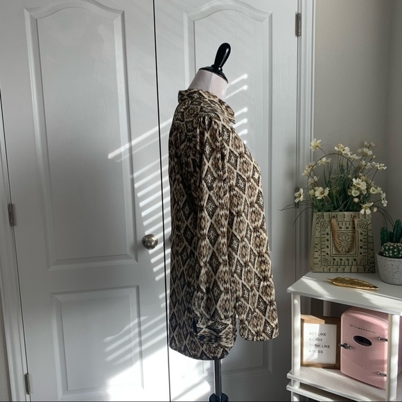 Ellen Tracy Button Down Printed Top - Picture 9 of 12